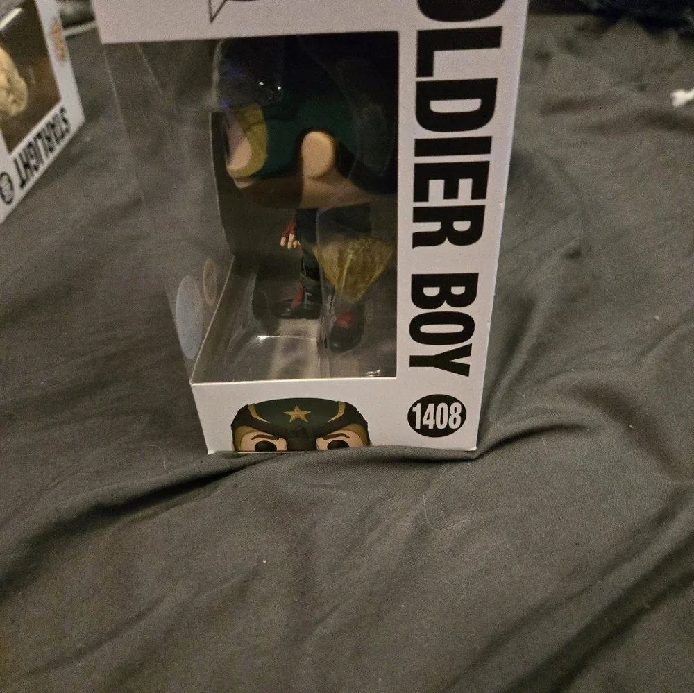 Funko Pop! The Boys Soldier Boy Figure - Green and Red - Picture 6 of 8